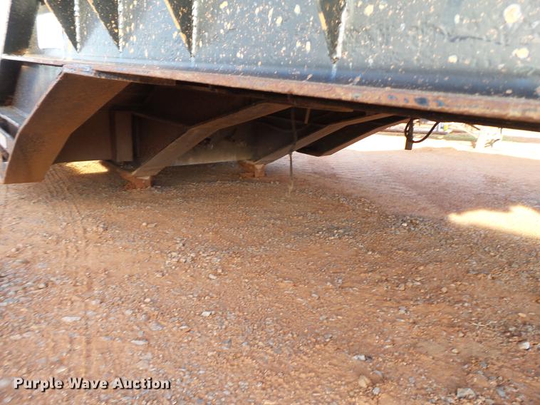 image for item BJ9943 1981 Nuttall 360-0L drop deck oilfield trailer