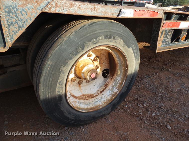 image for item BJ9943 1981 Nuttall 360-0L drop deck oilfield trailer