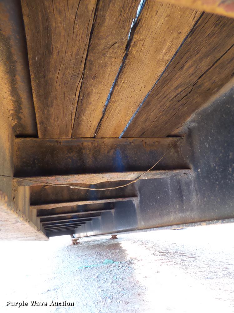 image for item BJ9943 1981 Nuttall 360-0L drop deck oilfield trailer