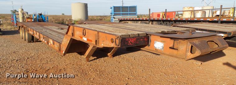 image for item BJ9944 1981 Atoka 32DD0L drop deck oilfield trailer