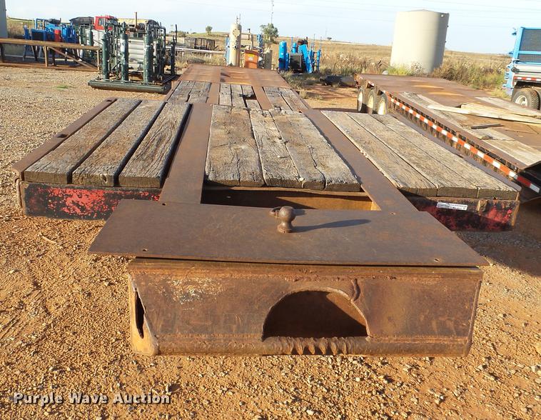 image for item BJ9944 1981 Atoka 32DD0L drop deck oilfield trailer
