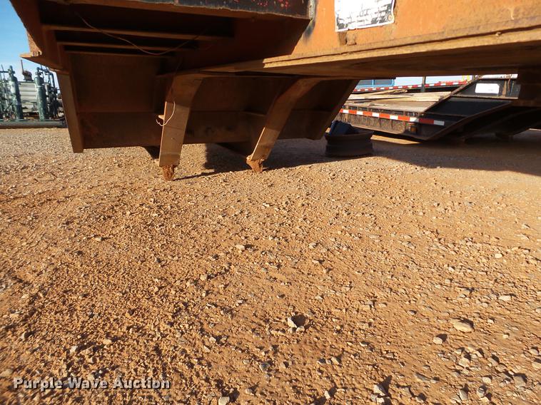 image for item BJ9944 1981 Atoka 32DD0L drop deck oilfield trailer