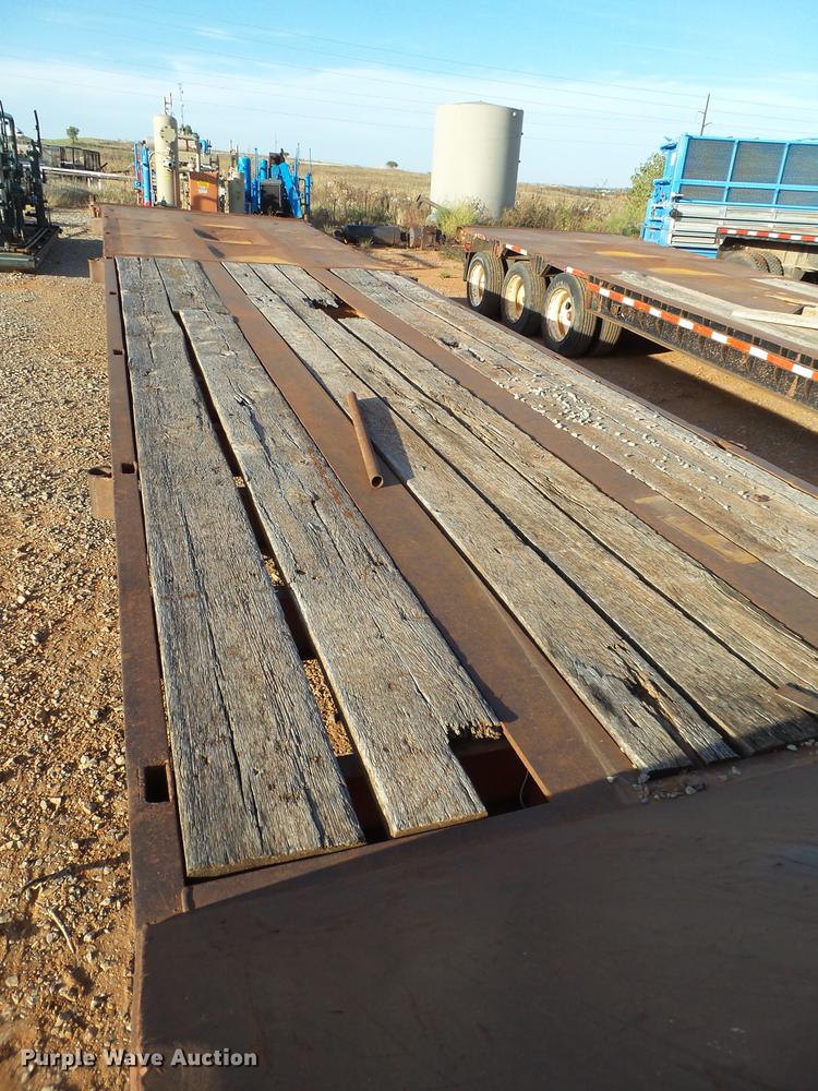 image for item BJ9944 1981 Atoka 32DD0L drop deck oilfield trailer