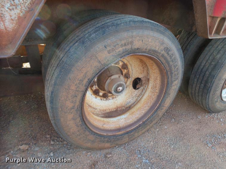 image for item BJ9944 1981 Atoka 32DD0L drop deck oilfield trailer