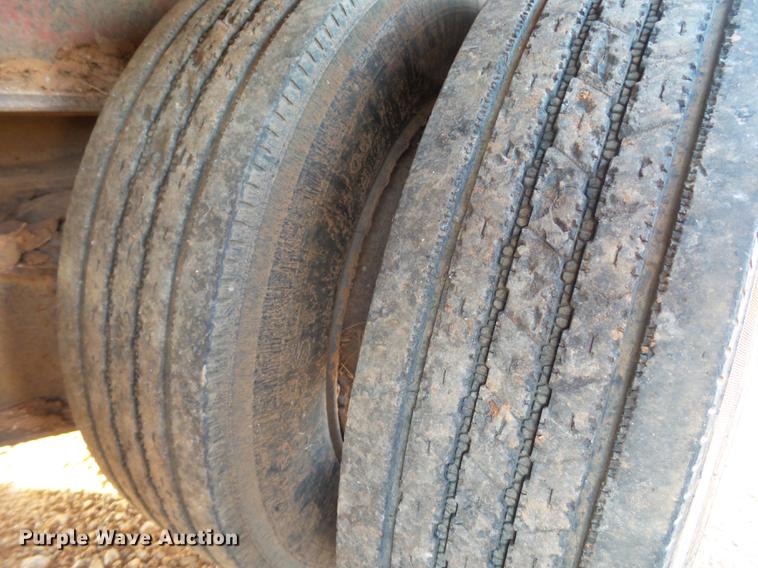 image for item BJ9944 1981 Atoka 32DD0L drop deck oilfield trailer