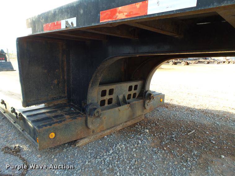 image for item BJ9945 2000 Kalyn MRG-35T Ext drop deck oilfield trailer
