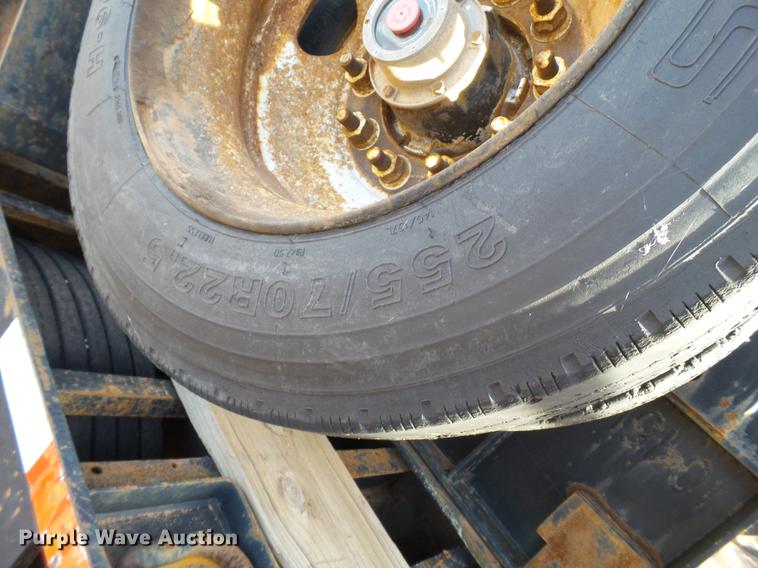 image for item BJ9945 2000 Kalyn MRG-35T Ext drop deck oilfield trailer