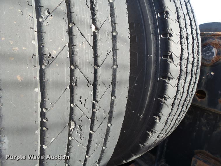 image for item BJ9945 2000 Kalyn MRG-35T Ext drop deck oilfield trailer