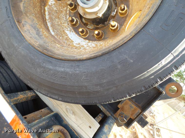 image for item BJ9945 2000 Kalyn MRG-35T Ext drop deck oilfield trailer