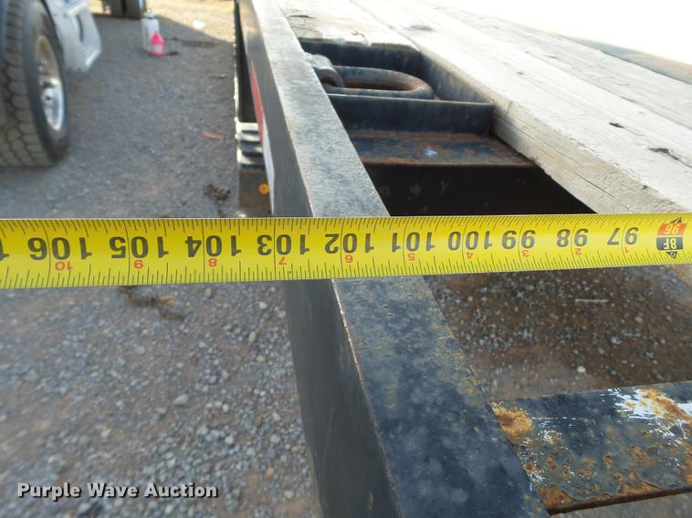 image for item BJ9945 2000 Kalyn MRG-35T Ext drop deck oilfield trailer