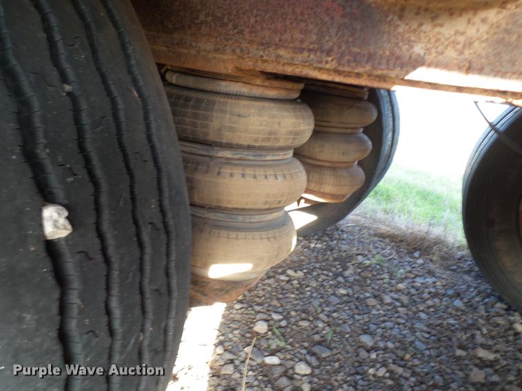 image for item BJ9946 1984 Belshe T-10GN oilfield trailer