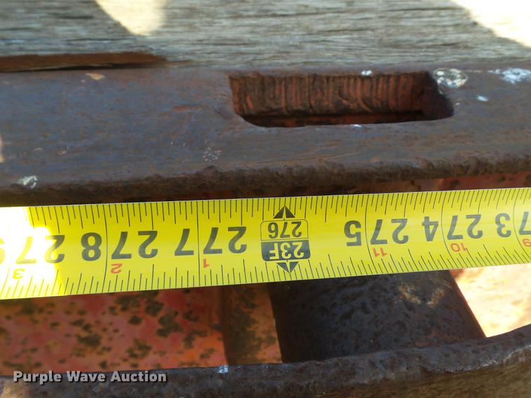 image for item BJ9946 1984 Belshe T-10GN oilfield trailer