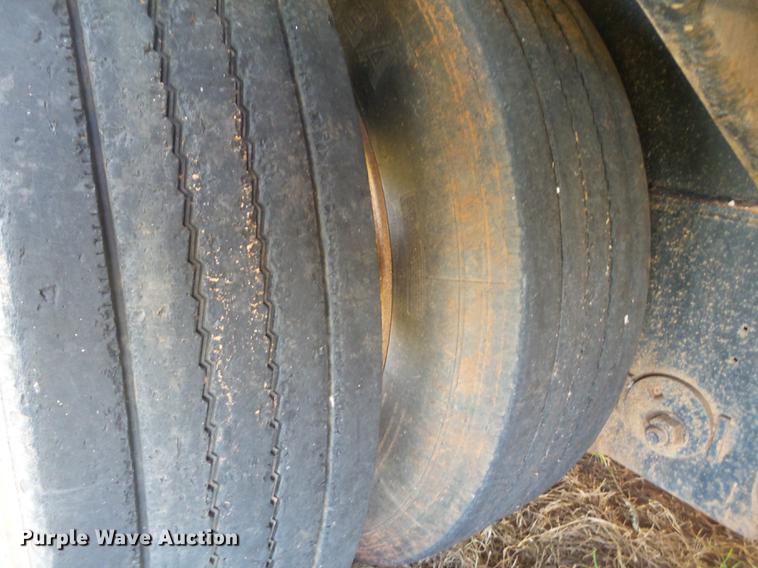 image for item BJ9947 2007 Doonan 532DC12L drop deck oilfield trailer