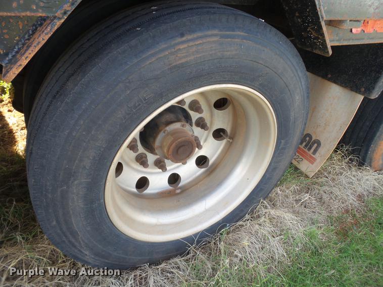 image for item BJ9947 2007 Doonan 532DC12L drop deck oilfield trailer