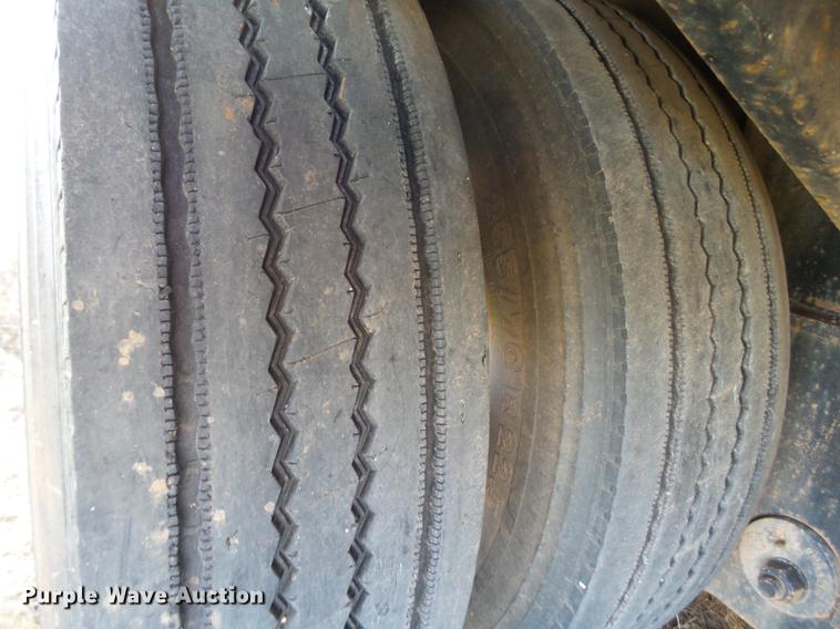 image for item BJ9947 2007 Doonan 532DC12L drop deck oilfield trailer