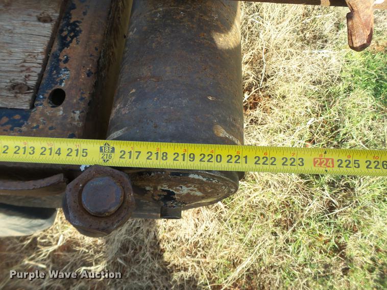 image for item BJ9947 2007 Doonan 532DC12L drop deck oilfield trailer