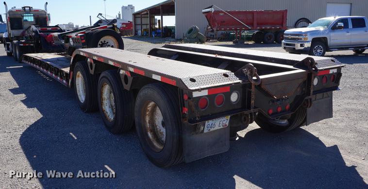 image for item DA1256 2000 Fontaine TH55 lowboy equipment trailer