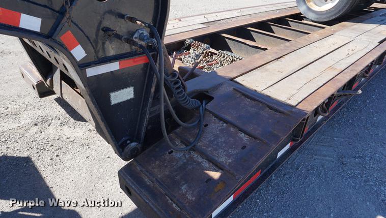 image for item DA1256 2000 Fontaine TH55 lowboy equipment trailer
