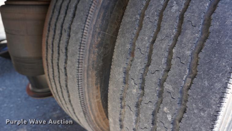 image for item DA1256 2000 Fontaine TH55 lowboy equipment trailer