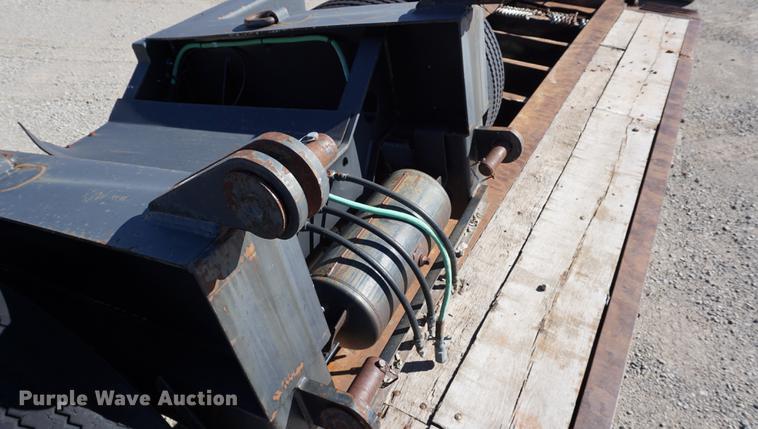 image for item DA1256 2000 Fontaine TH55 lowboy equipment trailer