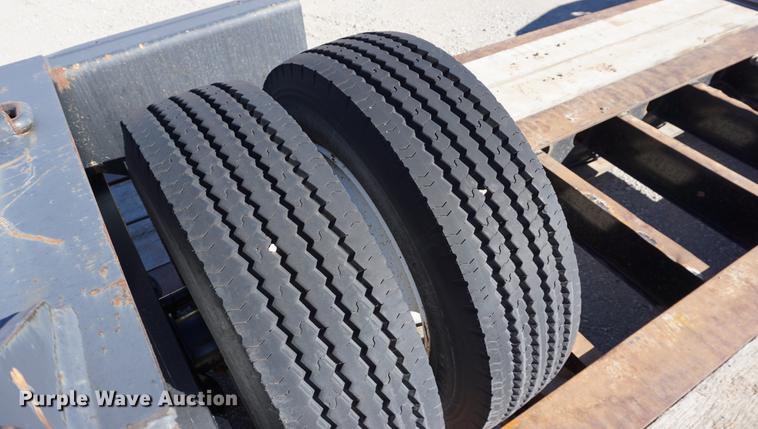 image for item DA1256 2000 Fontaine TH55 lowboy equipment trailer