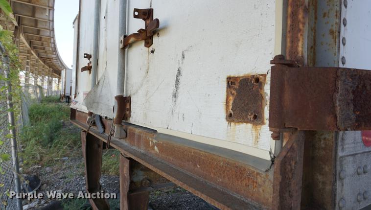 image for item DA1283 1983 Fruehauf FB9-F2-45 dry van trailer