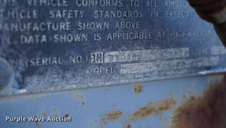 image for item DA1285 1983 Fruehauf FB9-F2-48 dry van trailer