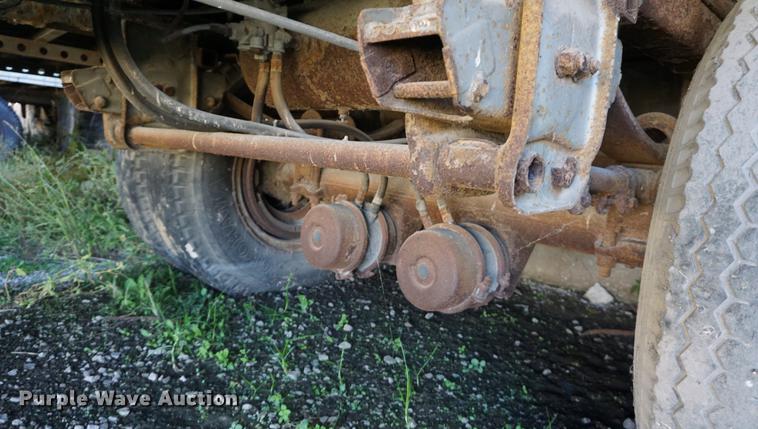 image for item DA1286 1983 Trailmobile dry van trailer