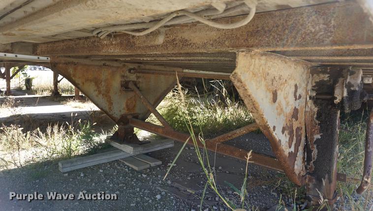 image for item DA1286 1983 Trailmobile dry van trailer