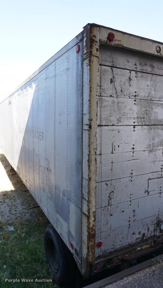 image for item DA1288 1968 Fruehauf MBXF2-40 dry van trailer