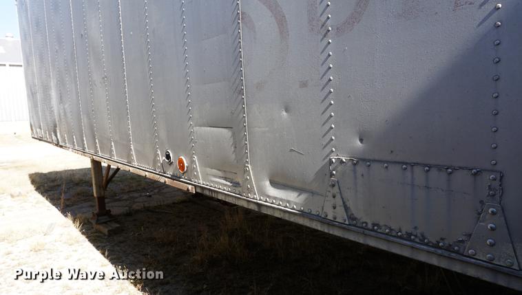 image for item DA1288 1968 Fruehauf MBXF2-40 dry van trailer