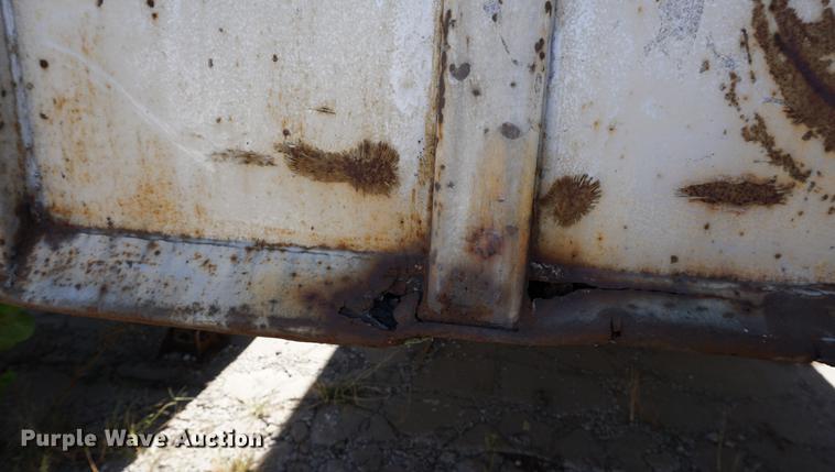 image for item DA1288 1968 Fruehauf MBXF2-40 dry van trailer