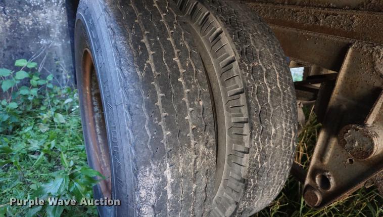 image for item DA1288 1968 Fruehauf MBXF2-40 dry van trailer