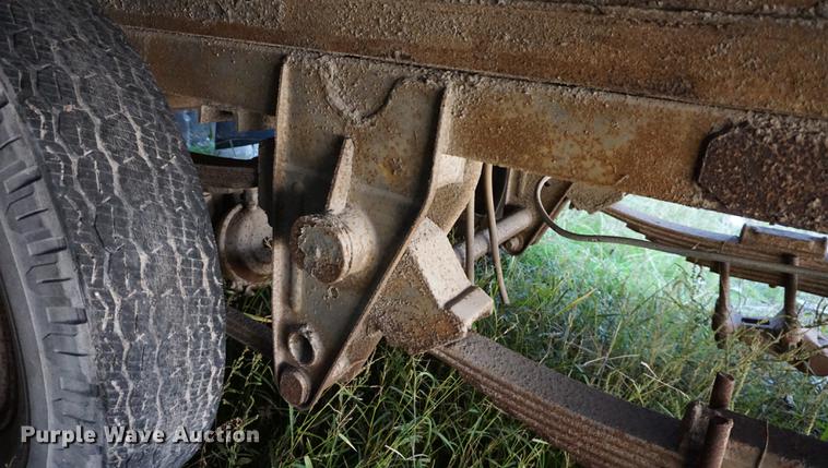 image for item DA1288 1968 Fruehauf MBXF2-40 dry van trailer