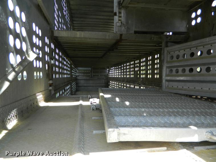 image for item DB1140 1976 Merritt L46-36-3 livestock trailer