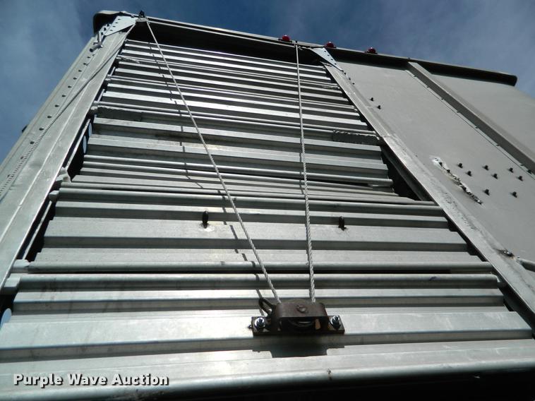 image for item DB1140 1976 Merritt L46-36-3 livestock trailer