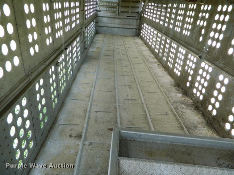 image for item DB1140 1976 Merritt L46-36-3 livestock trailer