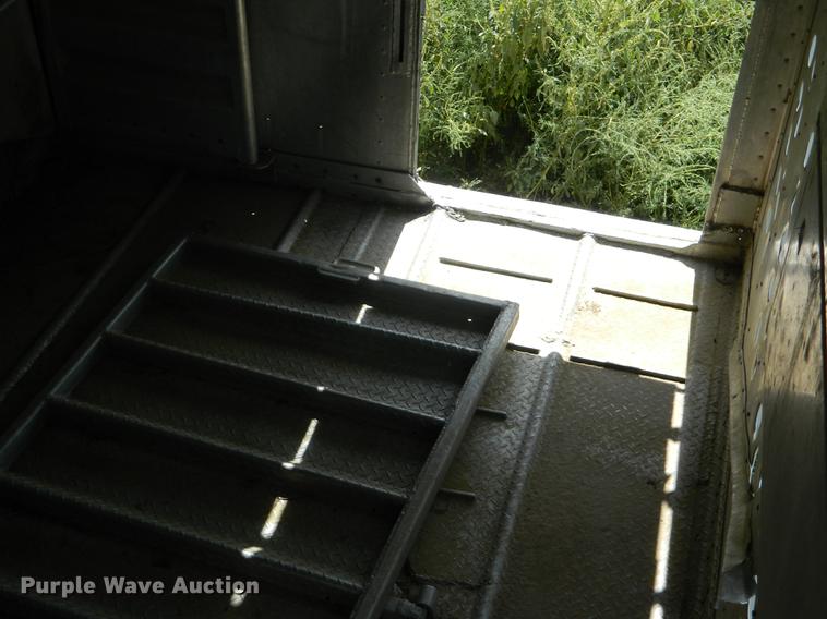 image for item DB1140 1976 Merritt L46-36-3 livestock trailer