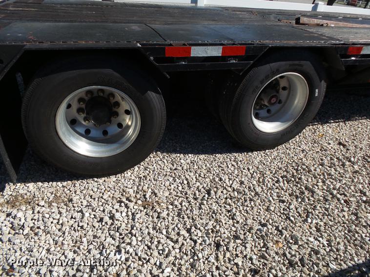 image for item DB7369 2003 Doonan 482DB14B drop deck trailer