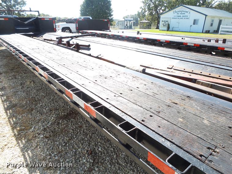 image for item DB7369 2003 Doonan 482DB14B drop deck trailer