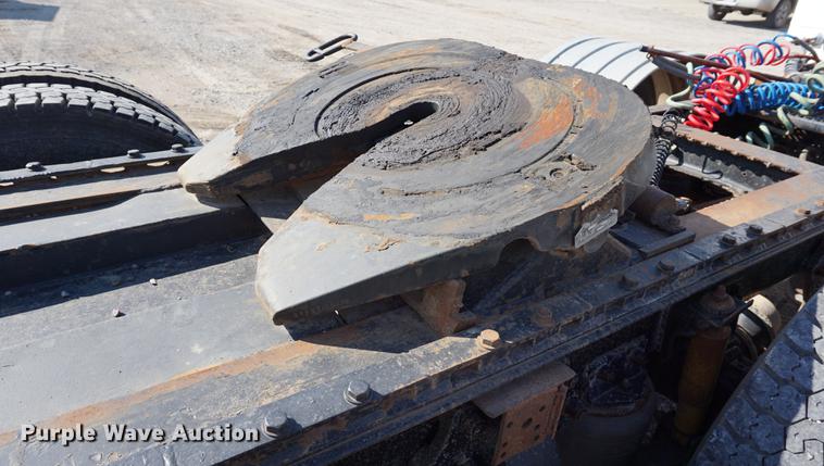 image for item DC5260 1992 Freightliner FLD semi truck