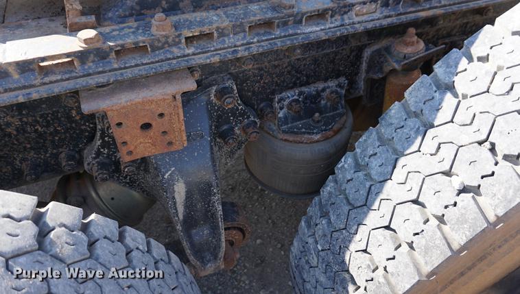 image for item DC5260 1992 Freightliner FLD semi truck