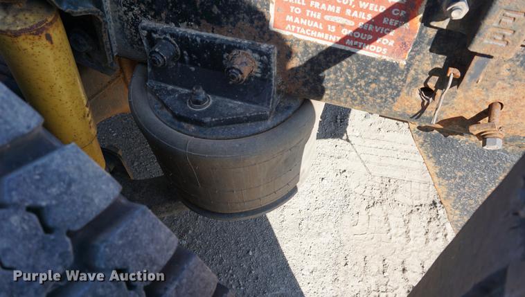 image for item DC5260 1992 Freightliner FLD semi truck