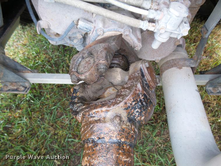 image for item DC6414 1990 Ford L9000 semi truck