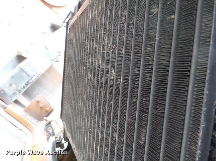 image for item DC6414 1990 Ford L9000 semi truck