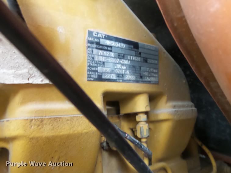 image for item DC6414 1990 Ford L9000 semi truck