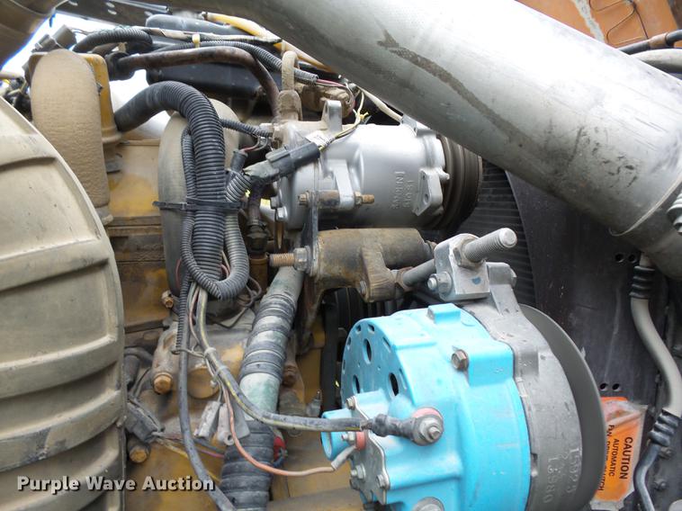 image for item DC6414 1990 Ford L9000 semi truck