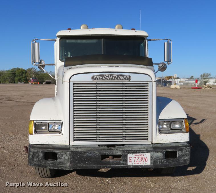 image for item DF9759 1994 Freightliner FLD semi truck