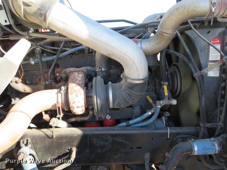 image for item DF9759 1994 Freightliner FLD semi truck