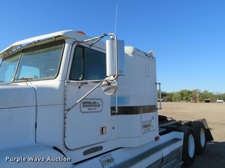 image for item DF9759 1994 Freightliner FLD semi truck